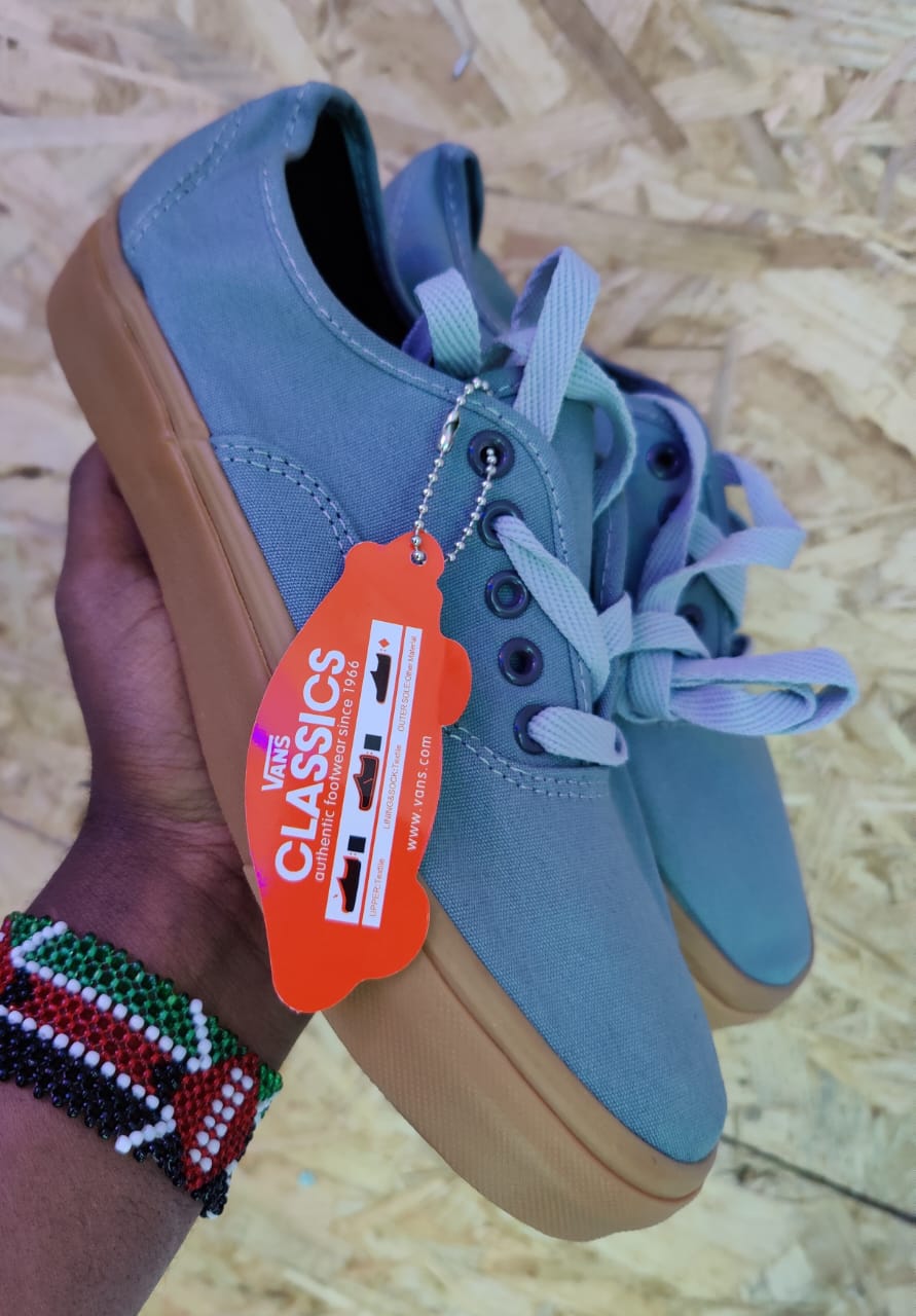 Vans Unisex Sneakers - Image 4