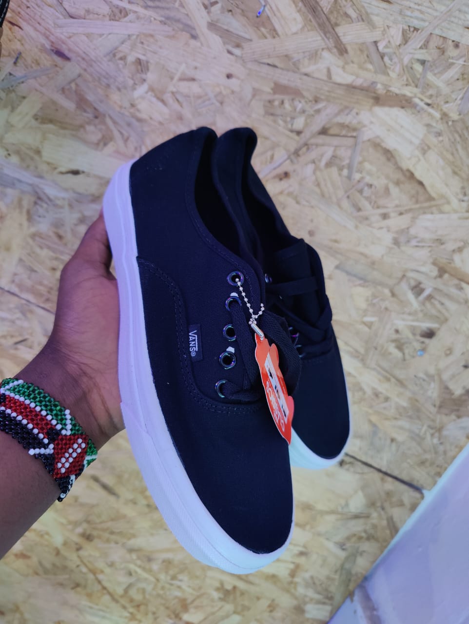 Vans Unisex Sneakers - Image 3